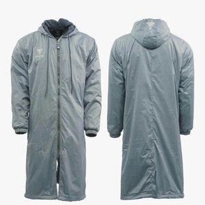 Super soft swim parka, very light easy to dry off. Size S light grey new.
